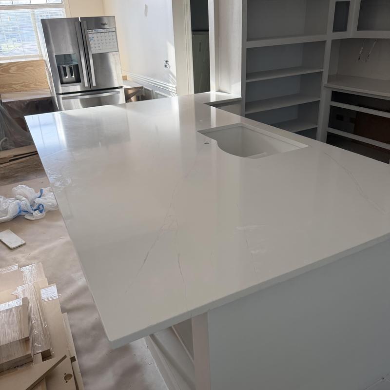 Installs granite countertops in Flowood, MS