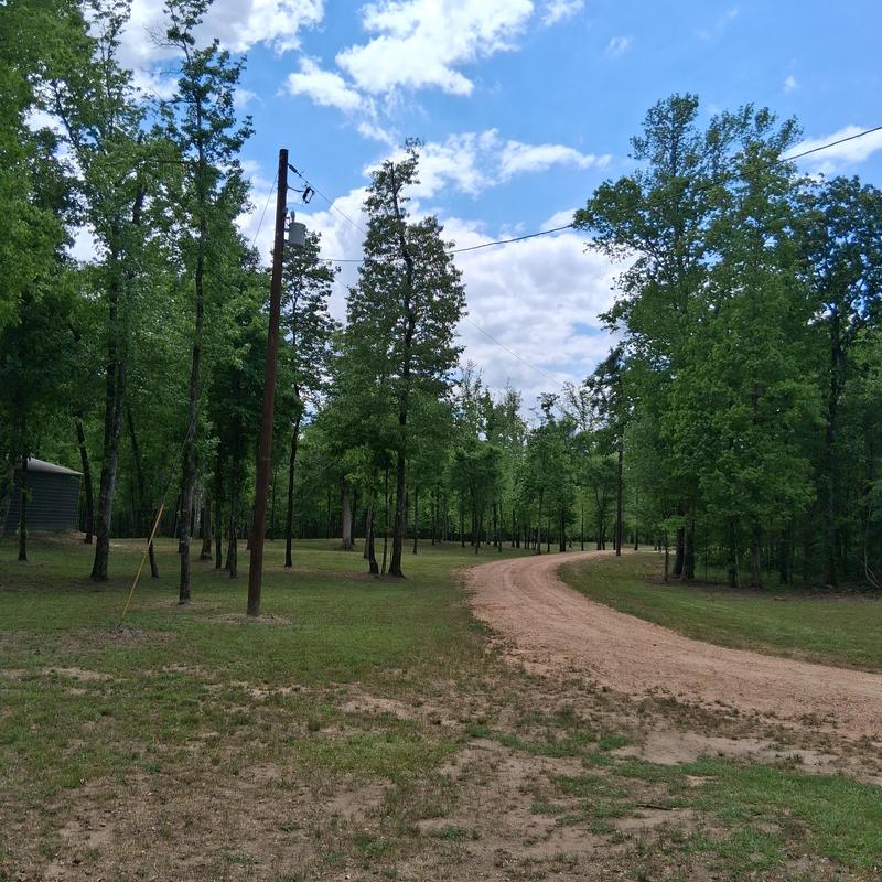 Provides landscaping services in Florence, MS
