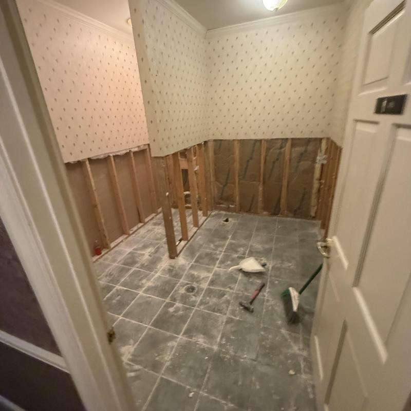 Specializes in remodeling projects in Flowood, MS